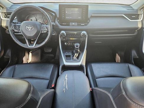 Used 2019 Toyota RAV4 XLE Premium w/ Phone Cable & Charge Package image 20