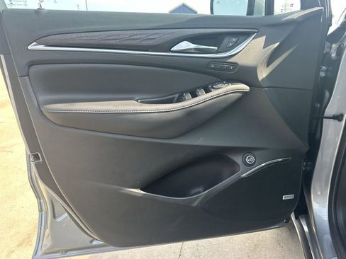 Certified 2023 Buick Enclave Avenir w/ Avenir Technology Package image 24