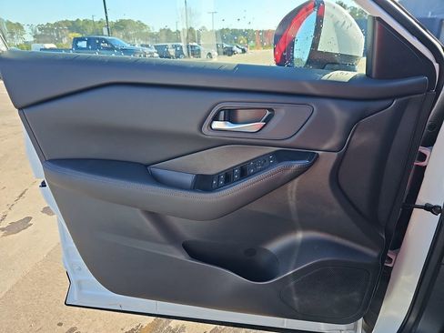 New 2026 Nissan Rogue SV image 30