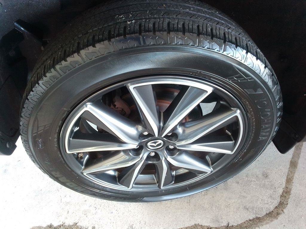 Used 2018 MAZDA CX-5 Touring w/ Preferred Equipment Package FWD image 29