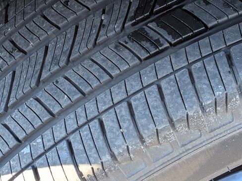 Used 2024 Ford Explorer XLT w/ Equipment Group 202A image 12