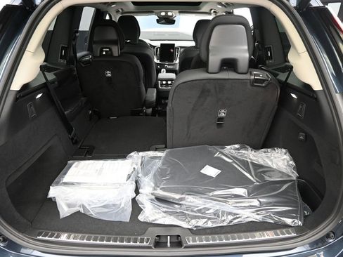 New 2026 Volvo XC90 B6 Plus image 19