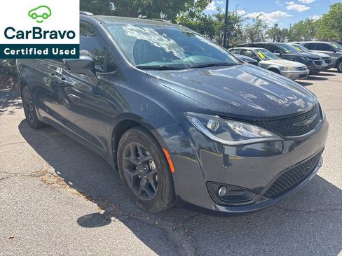 Used 2019 Chrysler Pacifica Touring-L Plus w/ Advanced Safetytec Group FWD image 5