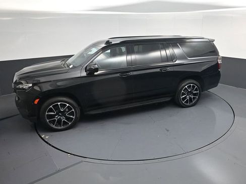 Used 2024 Chevrolet Suburban RST image 54