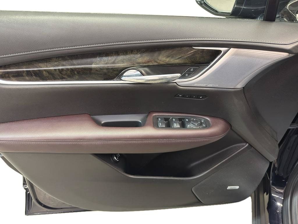 Used 2021 Cadillac XT6 Premium Luxury AWD/4WD image 15