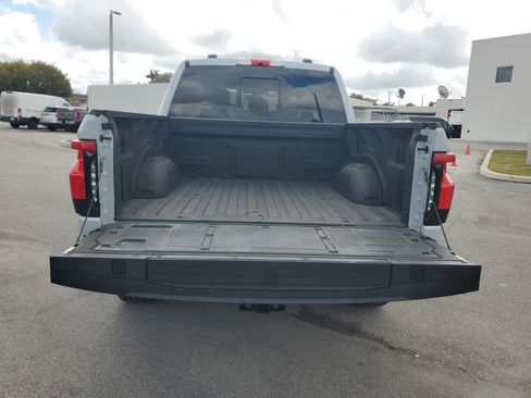 Used 2024 Ford F150 Lightning Lariat image 30