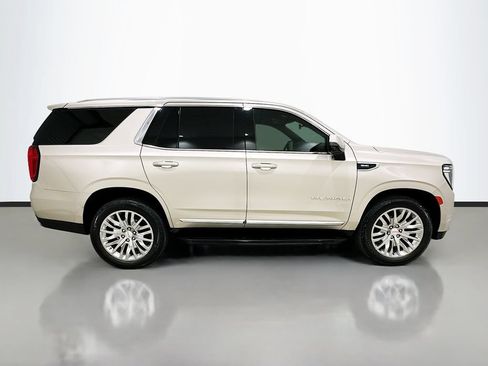 Used 2021 GMC Yukon Denali w/ LPO, Illumination Package RWD image 8