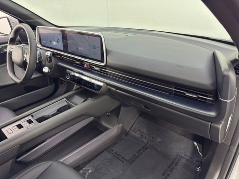 Used 2024 Hyundai Ioniq 6 SEL image 13