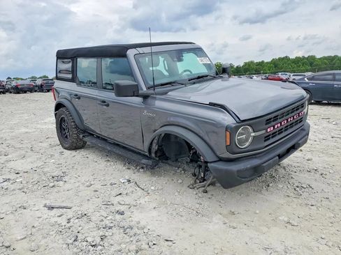 Used 2023 Ford Bronco 4-Door AWD/4WD image 2