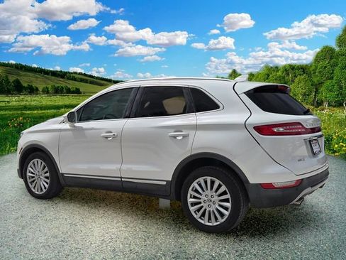 Used 2019 Lincoln MKC Premiere FWD image 4
