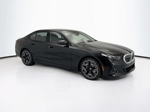New 2027 BMW 530i xDrive w/ M Sport Package AWD/4WD image 3