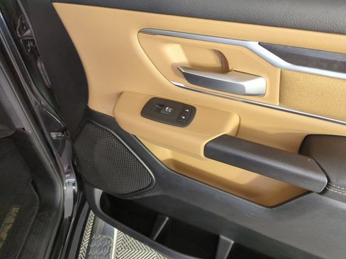 Used 2019 RAM 1500 Big Horn RWD image 32
