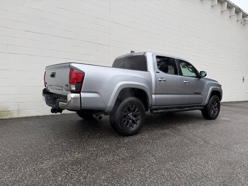 Used 2022 Toyota Tacoma SR5 image 3