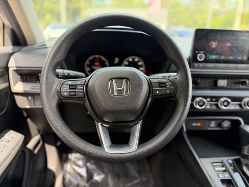 Used 2025 Honda CR-V LX image 41