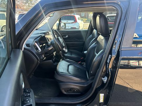 Used 2016 Jeep Renegade Limited image 14