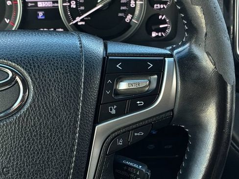 Used 2019 Toyota Land Cruiser AWD/4WD image 29