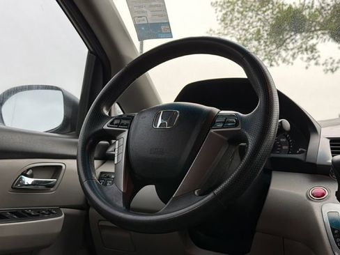 Used 2014 Honda Odyssey EX image 35