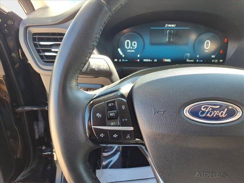 Used 2023 Ford Escape Platinum AWD/4WD image 24