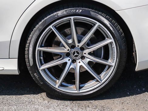 Used 2019 Mercedes-Benz S 560 Sedan image 14