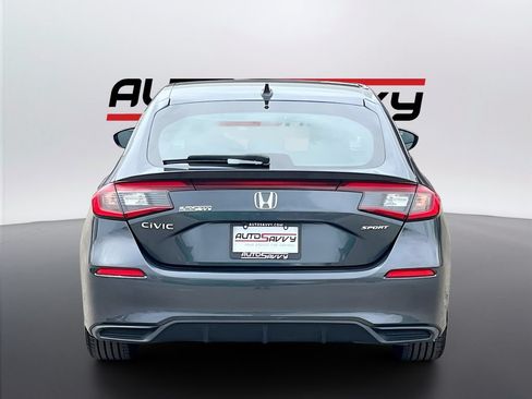 Used 2025 Honda Civic Sport image 6