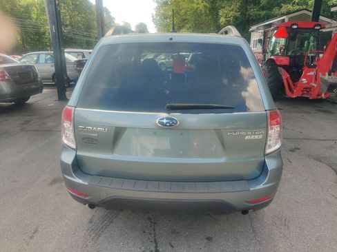 Used 2012 Subaru Forester 2.5X Premium AWD/4WD image 6