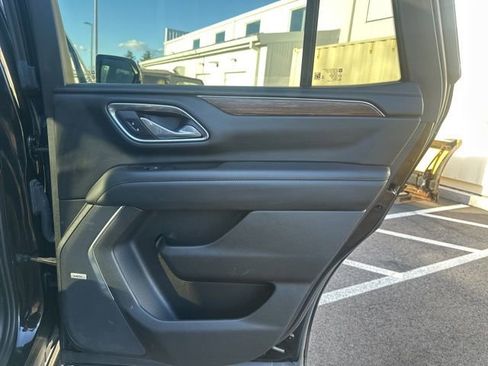Used 2023 Chevrolet Tahoe High Country AWD/4WD image 13