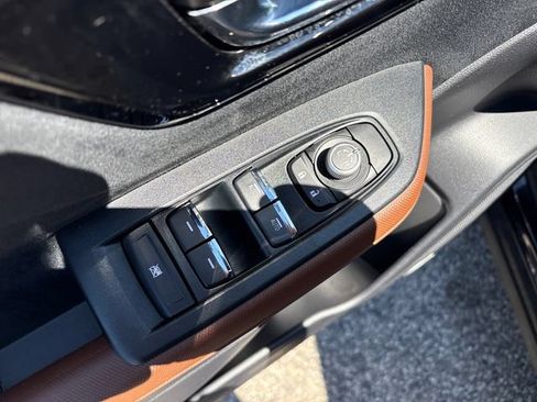 Certified 2025 Subaru Forester Touring AWD/4WD image 26