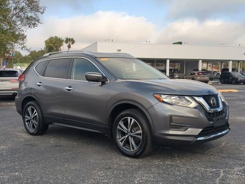 Certified 2019 Nissan Rogue SV w/ Sun & Sound Touring Package image 2