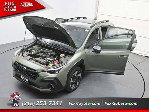 Used 2024 Subaru Crosstrek 2.5i Limited AWD/4WD image 40