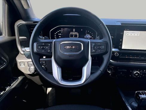 Used 2024 GMC Sierra 1500 Elevation w/ Preferred Package AWD/4WD image 5
