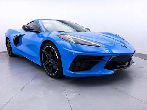 Used 2023 Chevrolet Corvette Stingray Convertible w/ 1LT RWD image 9