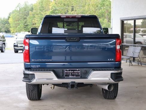 Used 2020 Chevrolet Silverado 2500 LTZ w/ LTZ Plus Package image 4