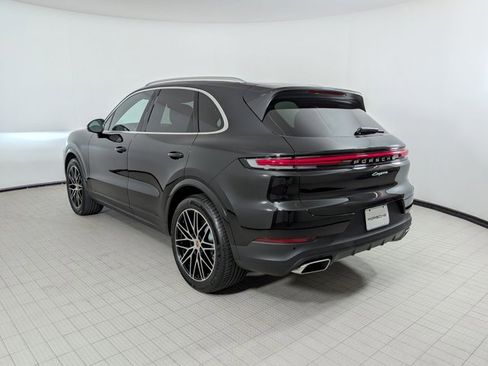 New 2026 Porsche Cayenne image 3