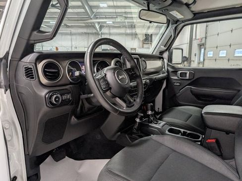 Used 2019 Jeep Wrangler Unlimited Sport S image 15