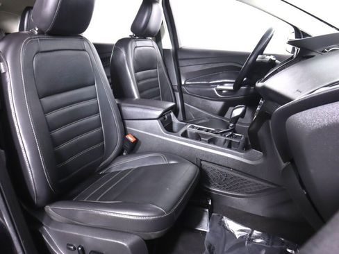 Used 2019 Ford Escape Titanium AWD/4WD image 43