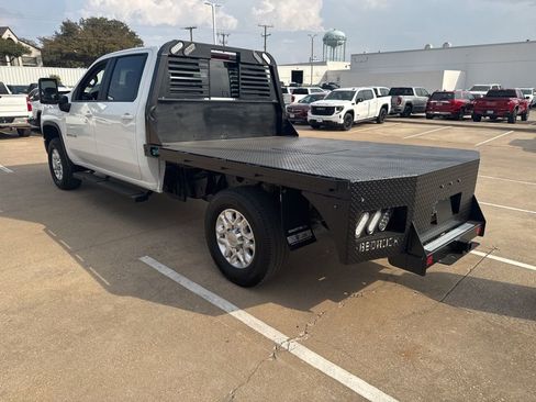 Used 2023 Chevrolet Silverado 2500 LT image 3