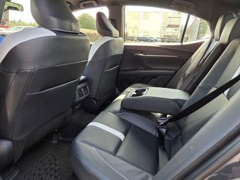 New 2026 Toyota Camry SE FWD image 5