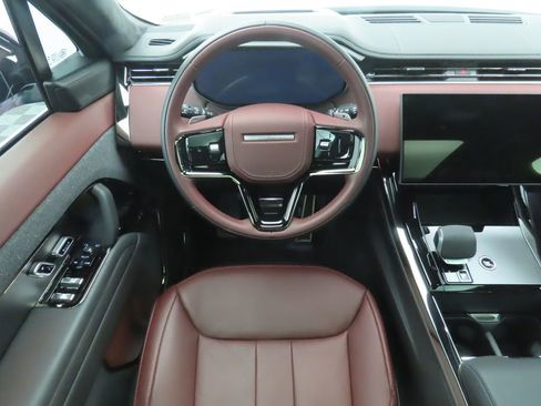 Used 2025 Land Rover Range Rover Sport Autobiography image 10