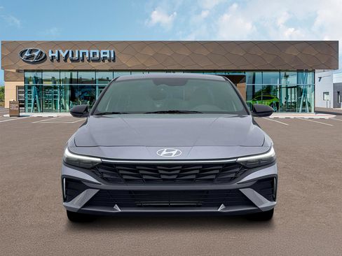 New 2026 Hyundai Elantra Sport image 12