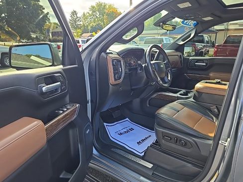 Used 2019 Chevrolet Silverado 1500 High Country image 15