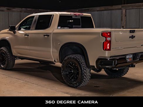 Used 2023 Chevrolet Silverado 1500 ZR2 w/ Technology Package AWD/4WD image 7