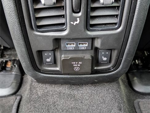 Used 2022 Dodge Durango GT image 17