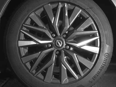 Used 2025 Nissan Altima 2.5 SV image 14