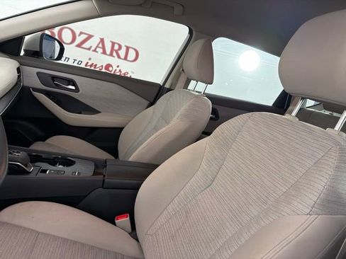 Used 2021 Nissan Rogue SV FWD image 11