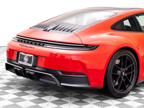 Certified 2025 Porsche 911 Carrera GTS image 33