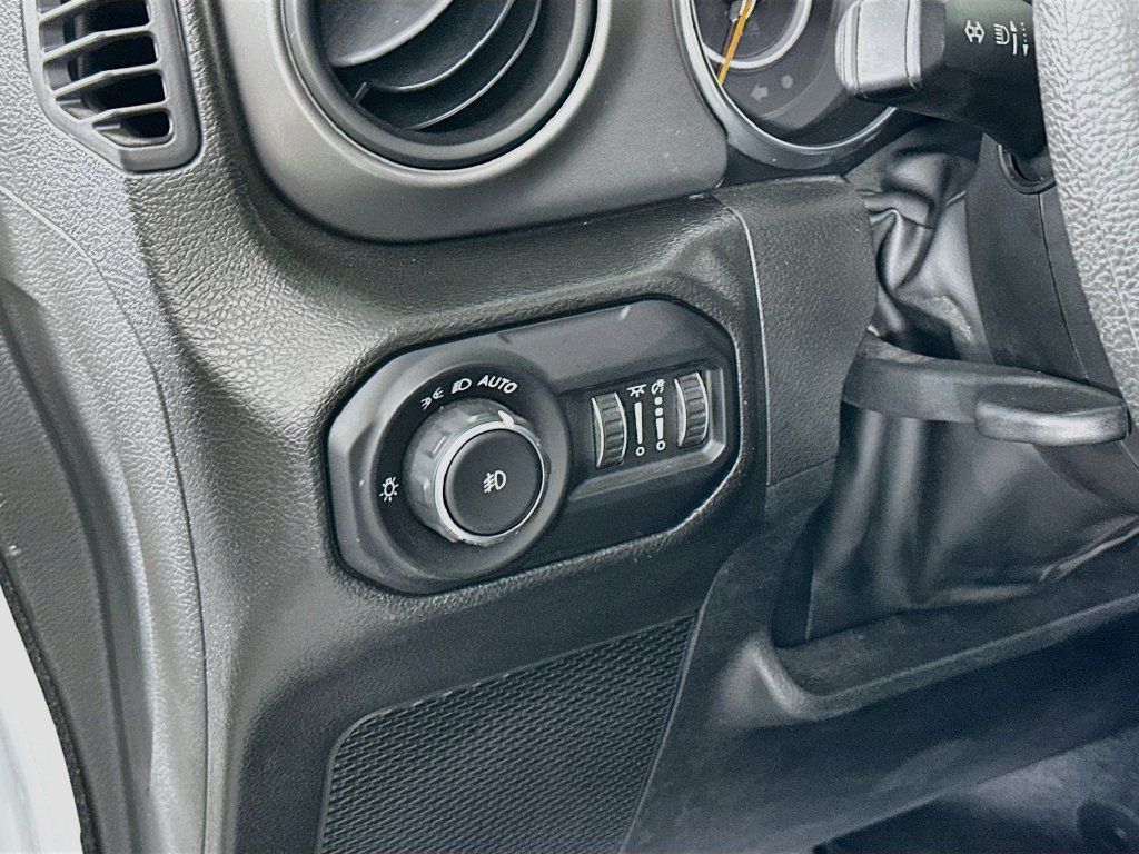 Used 2022 Jeep Wrangler Sport AWD/4WD image 16