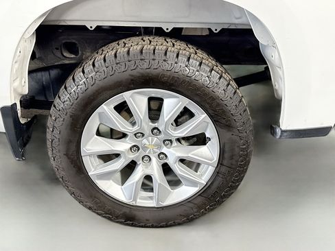 Used 2023 Chevrolet Silverado 1500 Custom RWD image 35