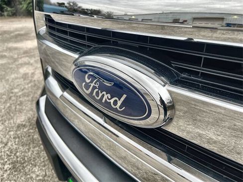 Used 2015 Ford F150 Lariat w/ Equipment Group 501A Mid image 30