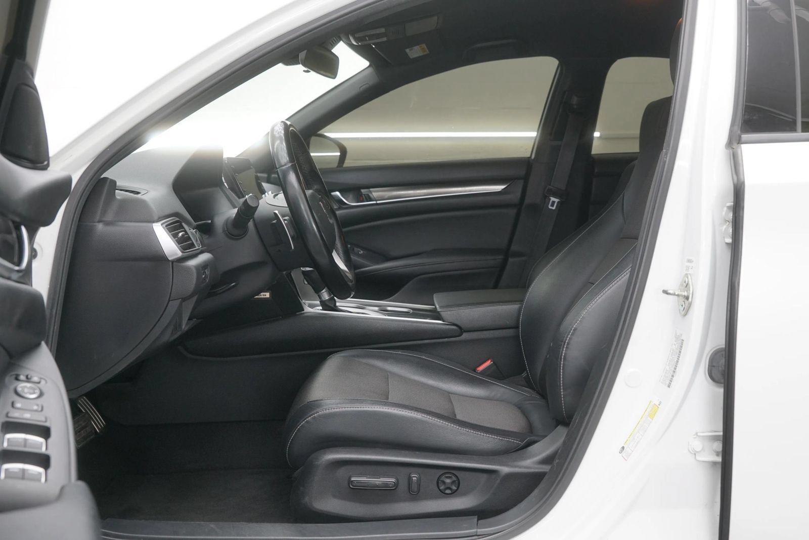 Used 2020 Honda Accord Sport image 22