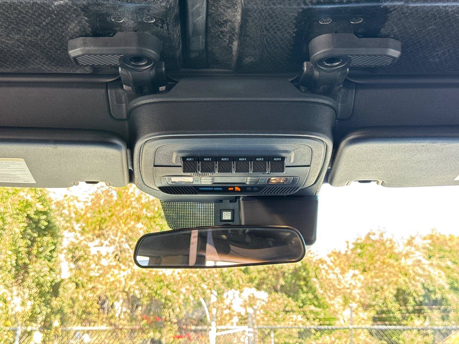 Used 2024 Ford Bronco Black Diamond AWD/4WD image 25